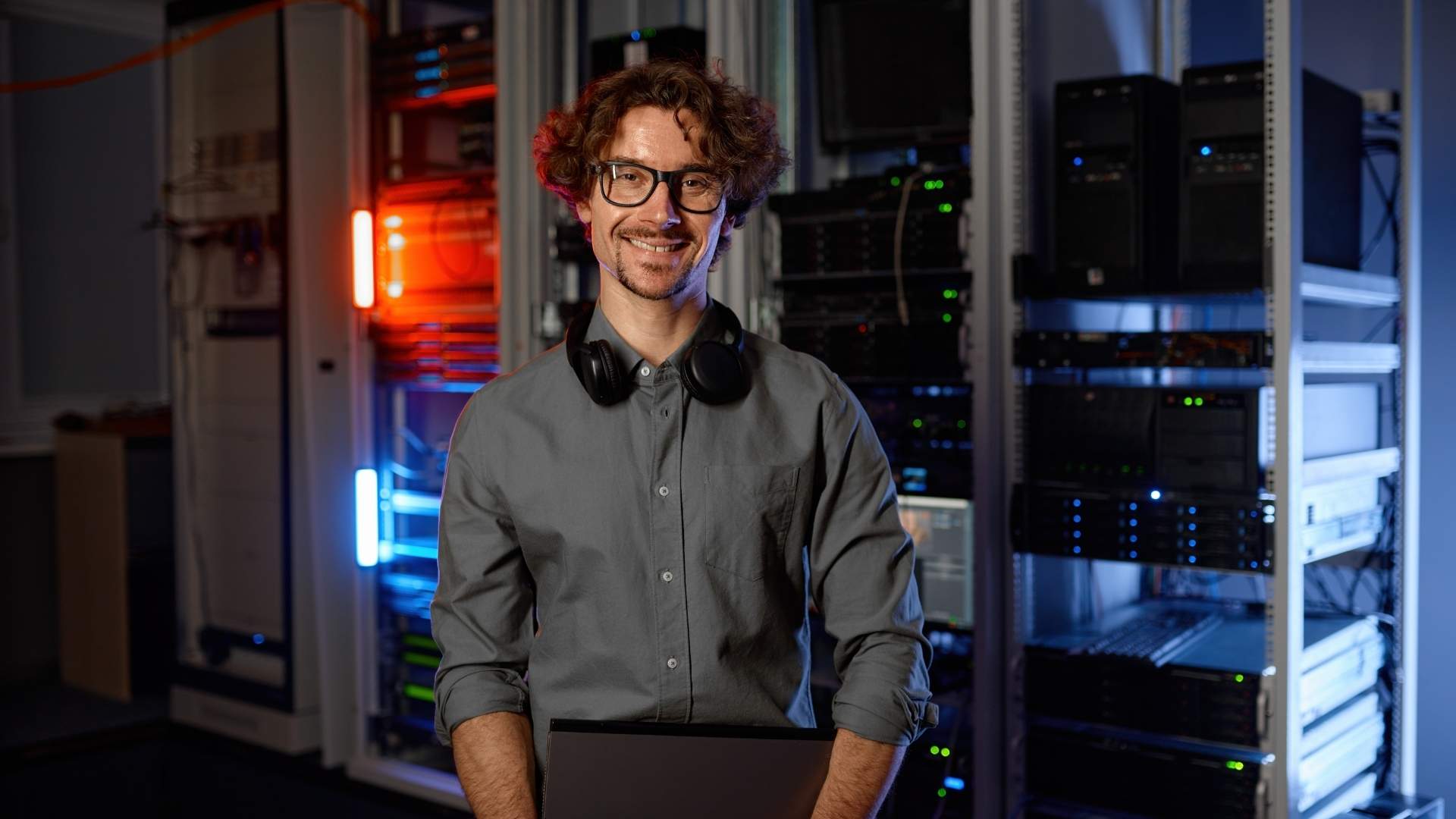 Affida la gestione, manutenzione e sicurezza della tua infrastruttura IT a professionisti. Scopri i vantaggi dell’outsourcing IT per la tua azienda - IT Infrastructure Outsourcing